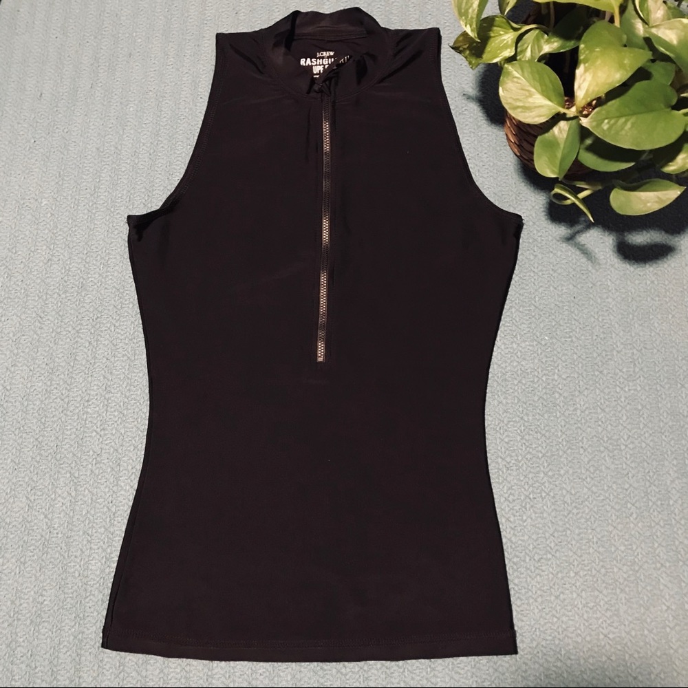 Sleeveless zip rash guard